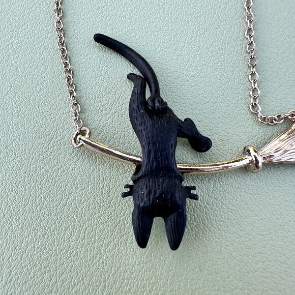 Kiki’s Delivery Service Jiji Cat Necklace Studio Ghibli Style Broomstick Spinner - Picture 5 of 6